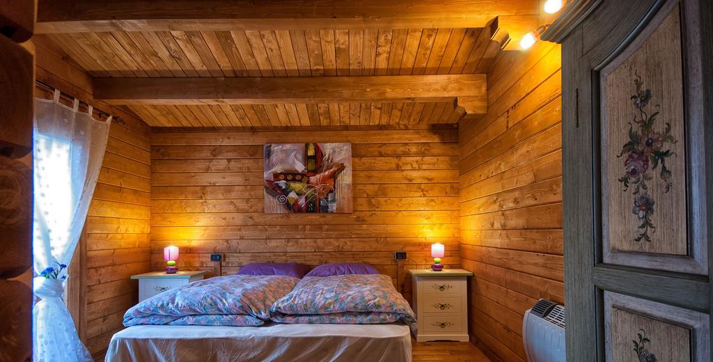 Chalet Dei Parchi Bed and Breakfast Saracinesco Habitación foto