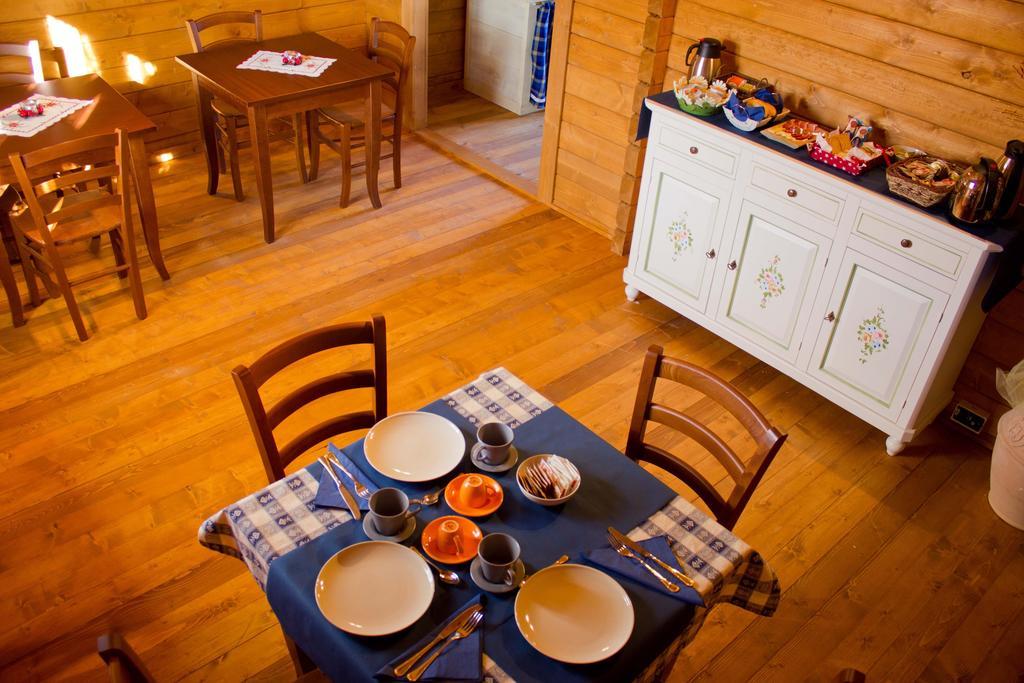Chalet Dei Parchi Bed and Breakfast Saracinesco Exterior foto
