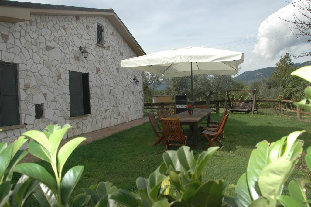 Chalet Dei Parchi Bed and Breakfast Saracinesco Exterior foto