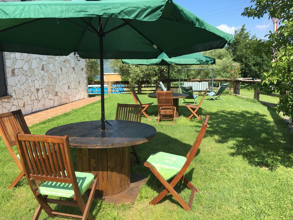 Chalet Dei Parchi Bed and Breakfast Saracinesco Exterior foto